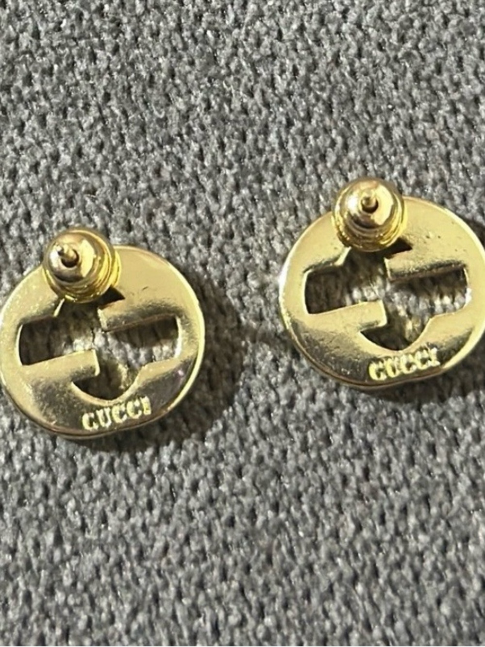 Gucci Interlocking GG Stud Earrings - Picture 3 of 4